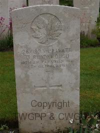 Etaples Military Cemetery - Riddehough, H